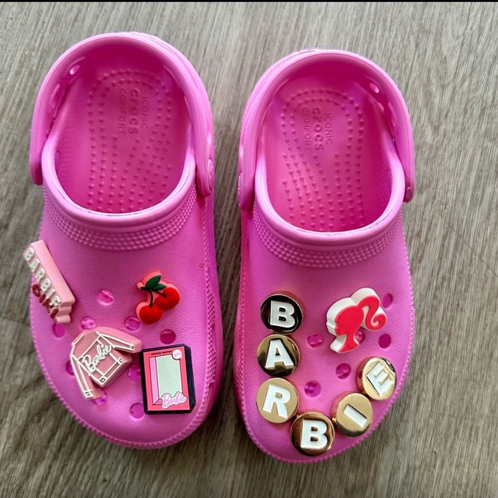 SOLD🚨Girls Barbie Crocs size toddler 12